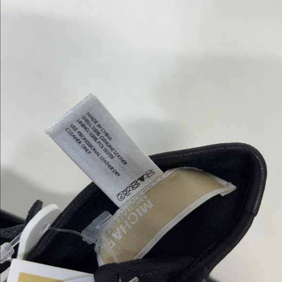 Michael Kors black 
Genuine Leather with Logo Gloves with Touch Tips S - Picture 8 of 10